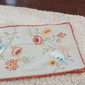 House & Garden 16x72" table runner. 100% cotton. NWT